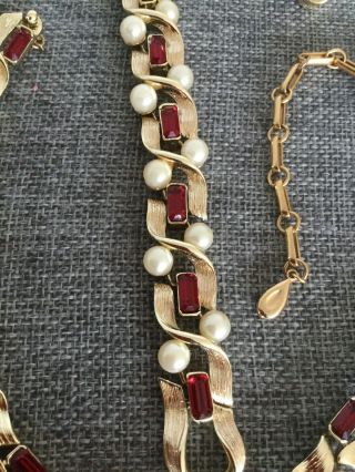 Elegant Vintage Lisner Red Stone Faux Pearl Necklace Bracelet Earring Set 4