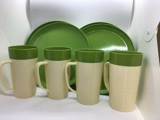 Vtg Thermo - Temp Raffiaware Outdoor Camping Pool Set Of 4 Dinner Plate And Cup