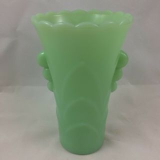 Akro Agate Jadeite 5.  25 " Tall Vase Art Deco Vintage Jadite