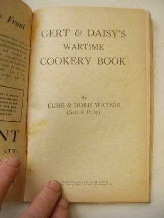 GERT & DAISY ' S WARTIME COOKERY BOOK Elsie & Doris Waters 1940s Recipes 19A 3