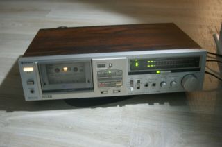 Hitachi D - E65 Cassette Tape Player