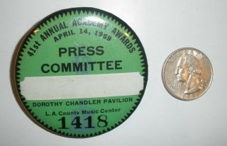 Academy Awards 41st Annual 1969 Press Committee Pinback Pin Vintage 2