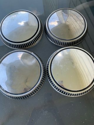Vintage Set 4 Dog Dish Polished Aluminum & Black Hubcaps Outer 9 1/2 " In 9 1/4 ".