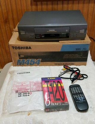 Toshiba M454 Vcr Vhs Player Recorder Video Cassette Tape - Complete