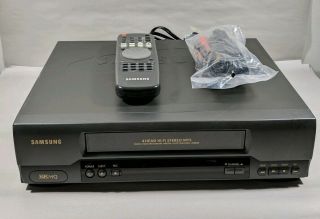 Samsung Vr8608 Vcr Player/ Recorder Vhs Cables & Remote