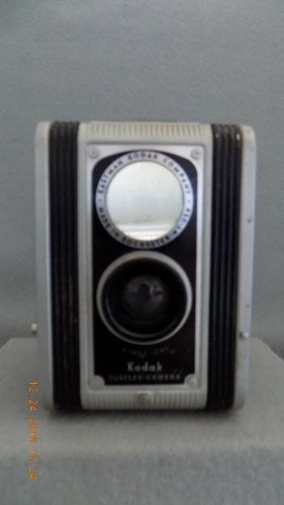 Vintage Kodak Duaflex Camera Use 620 Film