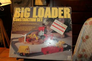Vintage 1977 Tomy Big Loader Construction Set Near Complete