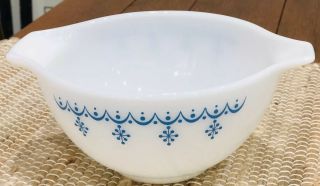 Vtg Pyrex 1.  5 Cinderella Nesting White Mixing Bowl 441 Blue Snowflake Garland