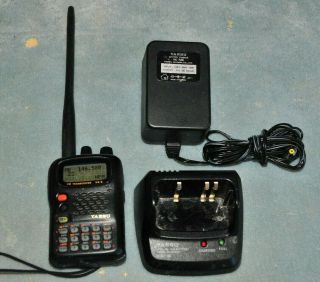 Yaesu Vx - 5r Triband Handheld Radio 6 Meters,  2 Meters 70cm