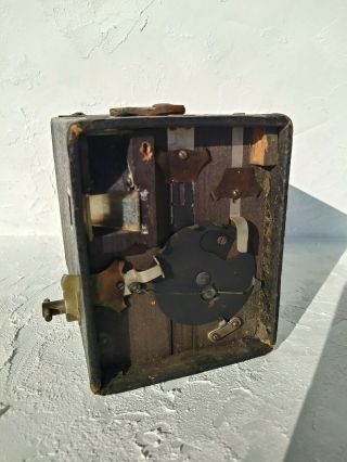 Antique Eastman Kodak Brownie No 2 - Box Camera,  for restore or parts. 5