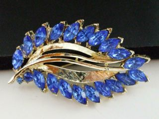 Lovely Vintage Blue Rhinestone Flower Pin Brooch W/marquis Stones In Gold Tone