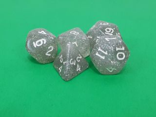Vintage Dungeons & Dragons Dice Role Playing Fantasy Ad&d - Chessex ?? 5 Dices
