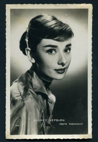 Audrey Hepburn Vintage French Series 1950s Photo Postcard