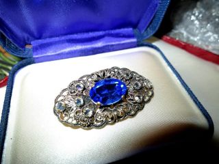 Lovely vintage Czech filigree sapphire blue rhinestone brooch 2