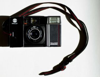 Minolta Talker 35mm Point & Shoot Film Auto Focus Flash Camera Vintage