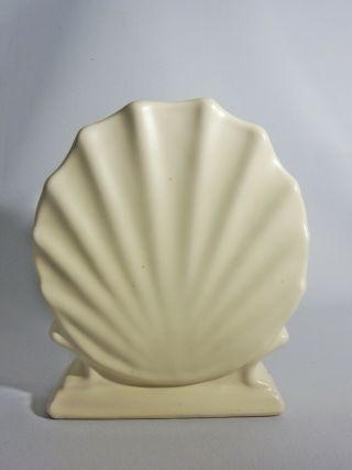 Vintage Retro Diana Australian Studio Pottery White Cream Shell Fan Vase V197