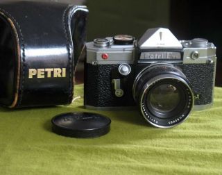 Petri Flex V 35mm Slr Camera W/ F.  2 Cc 55mm Lens,  Case Camera - Parts