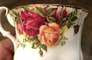 Vintage Royal Albert Old Country Roses Bone China 1962 Tea Cup And Saucer 5