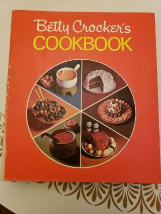 Vintage Betty Crocker Red Pie Cover Cookbook 5 Ring Binder 1974 22nd Printing