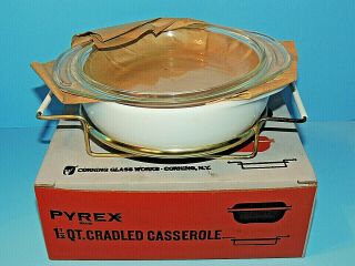 Vintage Pyrex Opal White Cradled Casserole Bowl 023 - 1.  5 Quart,  Box
