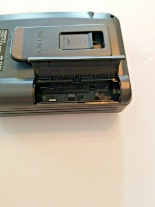 Vtg Sony Walkman WM - EX190 Mega Bass Portable Cassette Player 3