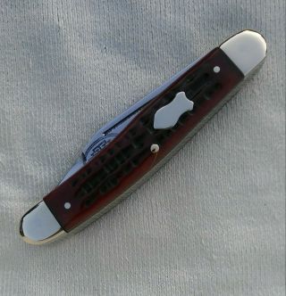 Vintage " Red Bone " Utica Usa Pocket Knife.