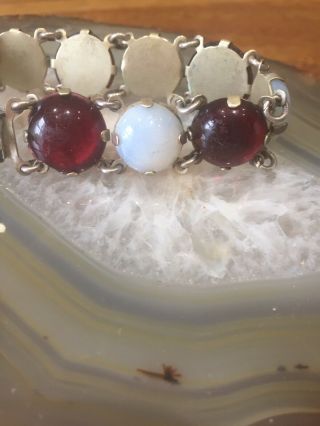 Vintage 1920s 1930s Art Deco Moonstone glass & Cranberry Glass Beaded Bracelet 2