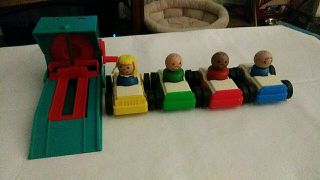 Vintage Fisher Price Garage Lift With Cars & Little People