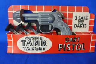 Vintage 1959 Knickerbocker Moving Tank Target Game Dart Gun W/ 3 Darts On Card