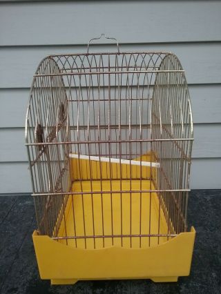 VIntage MCM Pacific Wire Bird Cage w/ Feeders Perch Yellow Plastic Brass Color 4