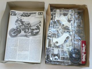 Vintage Tamiya 1/12 Scale Model Kit HONDA CDR400F Endurance Motorcycle NMIB 1985 3