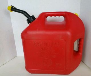 Vintage Blitz 5 Gallon Gas Fuel Can With Vent And Yellow Spout Cap Made In Usa