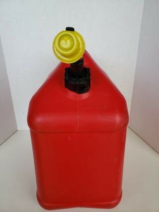 Vintage Blitz 5 Gallon Gas Fuel Can with Vent And Yellow Spout Cap Made in USA 2