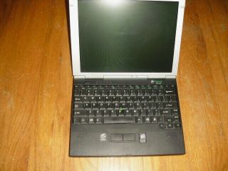 Vintage Gateway Solo 3150 Laptop.  Model Sgin 12.  1 " W 98 Os On It