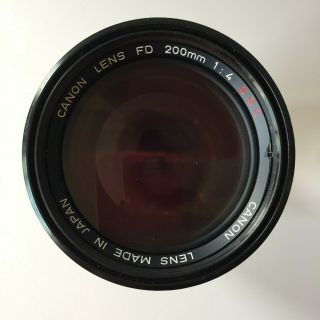 Canon Lens FD 200mm 1:4 S.  S.  C 4