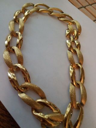 Vtg Napier Brushed And Glossy Goldtone Chain Choker Necklace Pat 4.  774.  743