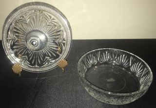 Vintage Avon Clear Glass Round Candy Dish With Lid Trinket Powder Vanity
