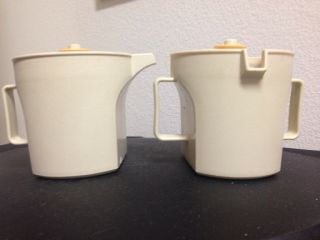 Tupperware Cream And Sugar Set - Vintage - Yellow & Beige 1414 - 1 And 1413 - 1