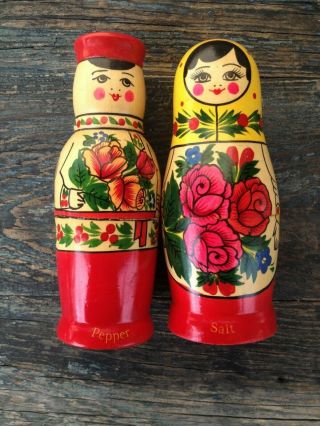 2 Vintage Handpainted Wood Carved Russian Salt & Pepper Shakers,  Ded & Babushka