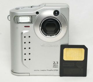 Fuji Finepix 2700 Vintage Digital Camera (1999) W/8mb Smartmedia