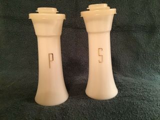 Tupperware Salt And Pepper Shakers Hourglass Large 6” Vintage