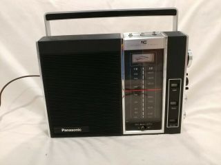 Vintage Panasonic AM/FM Integrated Circuit Portable Radio RF - 900 AC - Battery 3