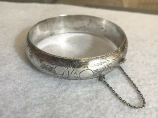 Vintage Sterling Silver 15mm Etched Hinged Bangle Bracelet W/ Safety Chain 18.  8g 2