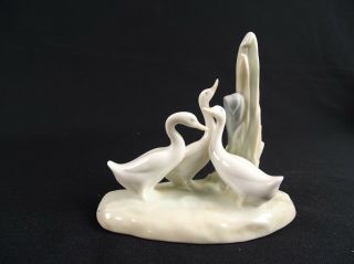Vintage Spanish Nao Porcelain Swan Group Figurine Statue Valencia Spain