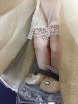 Vintage Madame Alexander Bride Doll - 8 inch - 435 - Brunette with Blue Eyes 4