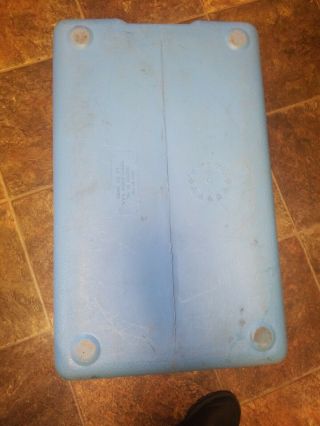 Vintage COLEMAN Power Blue Metal Handle Plastic Cooler 20 