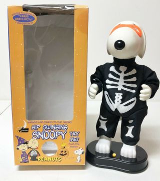 Vintage 1998 Gemmy Hip Swaying Snoopy Singing Dancing Animated Halloween Prop