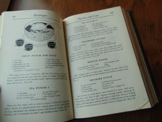 Vintage THE BOSTON COOKING - SCHOOL COOK BOOK Fannie Merritt Farmer 1950 3
