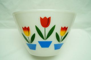 Vintage Fire King White Milk Glass Tulip Mixing Bowl 10 Oven Ware.  U.  S.  A.