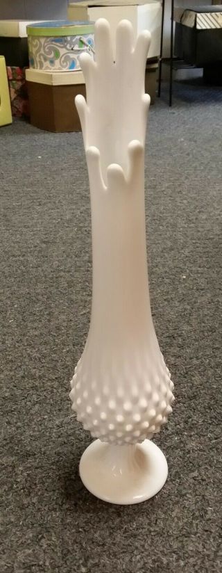 Vintage Fenton White Milk Glass Stretch Swing Vase 15 1/2 " Estate Find